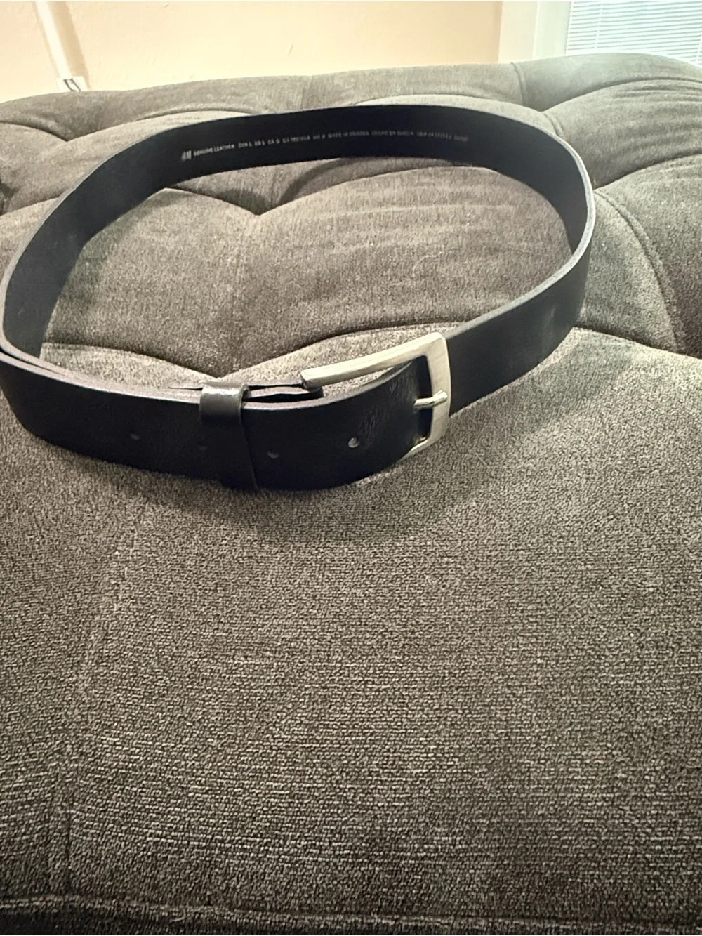Fossil Black Leather Men’s Belt with Brushed Metal Buckle
